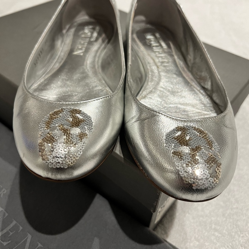 Alexander McQueen silver ballet flats with skull
